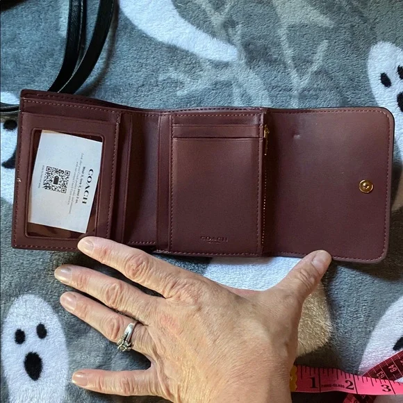 Coach Pink and Beige Signature Wallet new - Picture 8 of 14